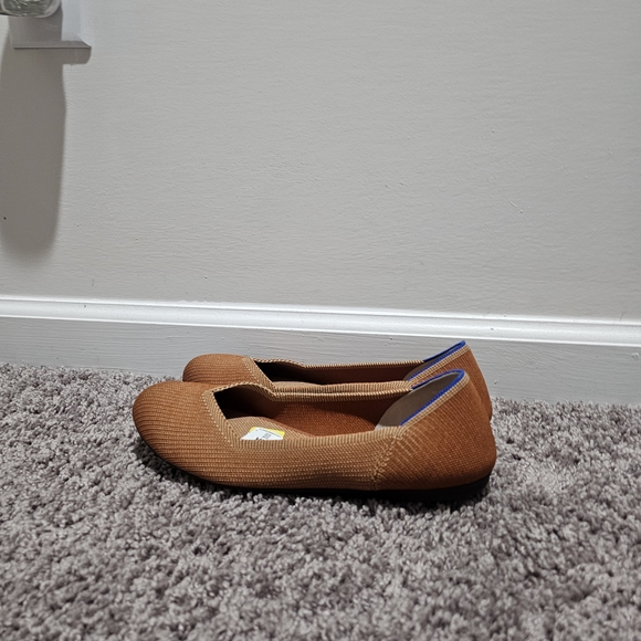 Rothy's Fawn Ballet  Size 8.5 Round Toe Slip-On Flats - Picture 2 of 8